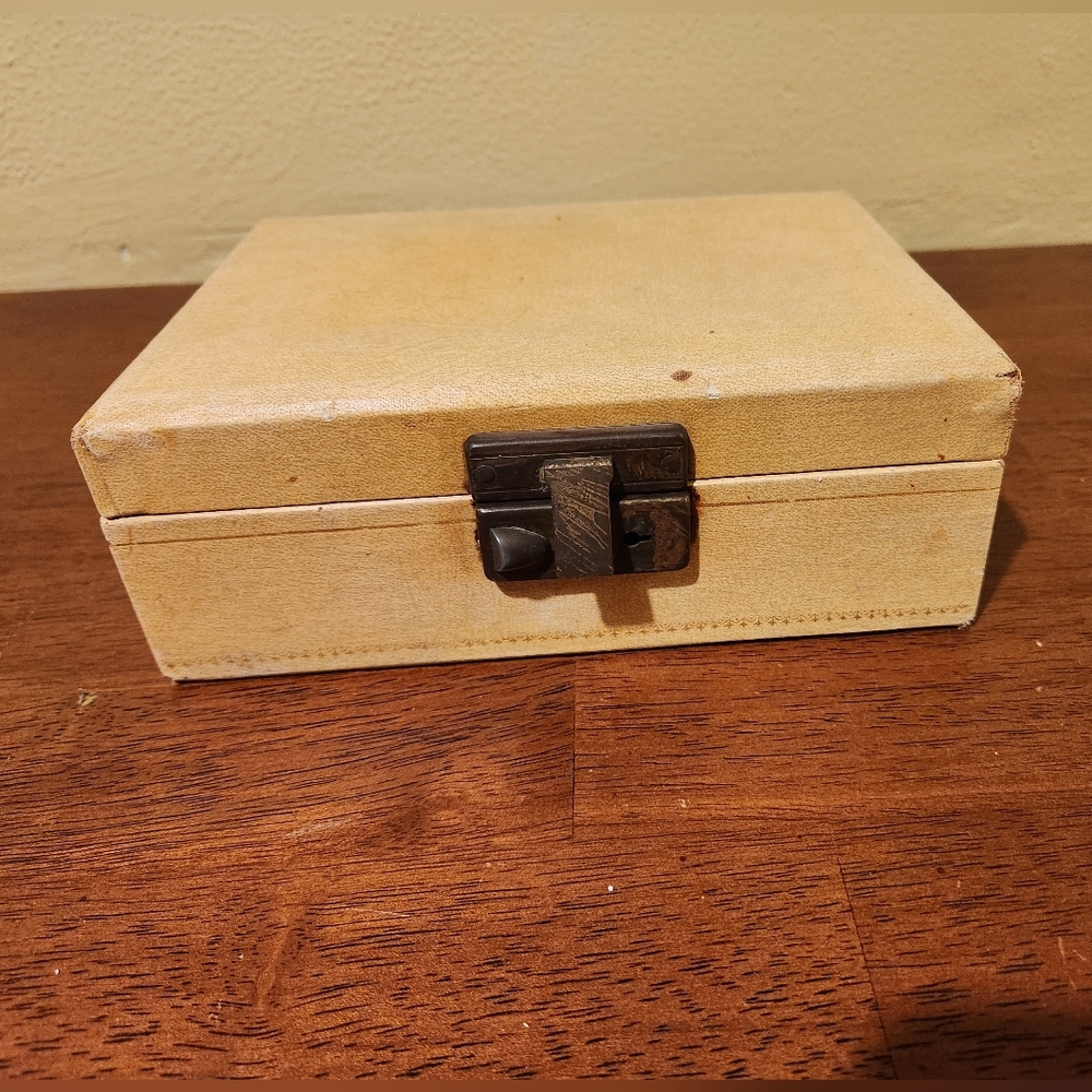 Vintage 1960s Mele 2 Tier Jewelry Box